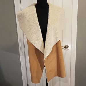 Absolutely Fabulous sherpa vest Sz L